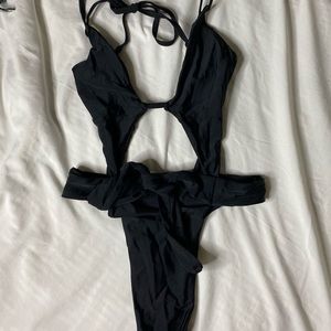 BLACK TIE UP ONE PIECE SUIT